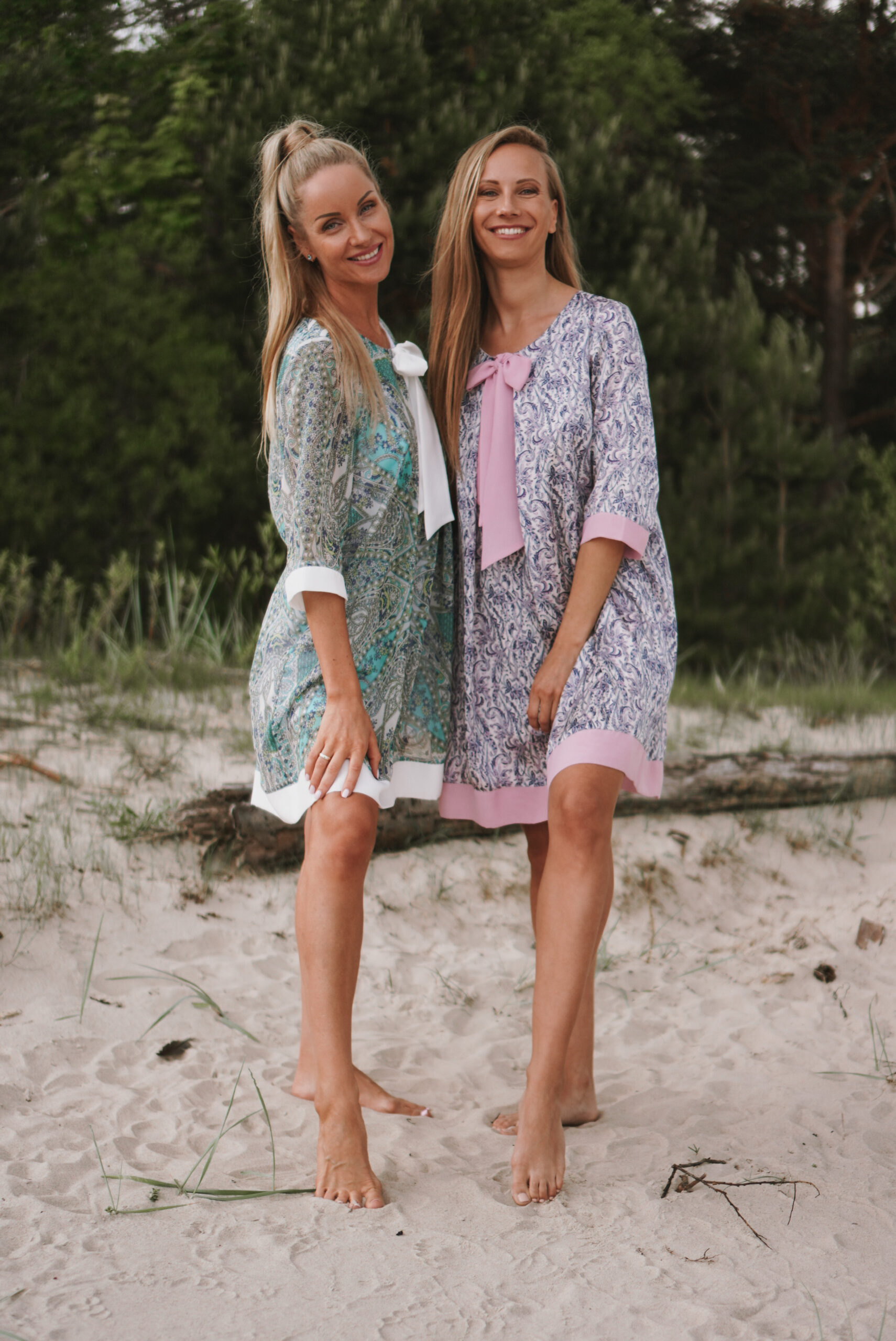 Silk Ribbon Front Vivid printed Dress 3