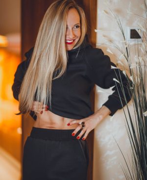 Loungewear Set In Elegant Black LUXURIOUS BLACK