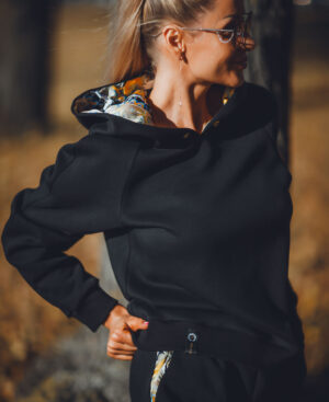 Loungewear Set In Elegant Black LUXURIOUS MANDALA